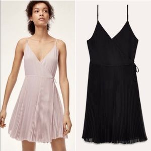 Aritzia Wilfred | Black Pleated Wrap Dress | M